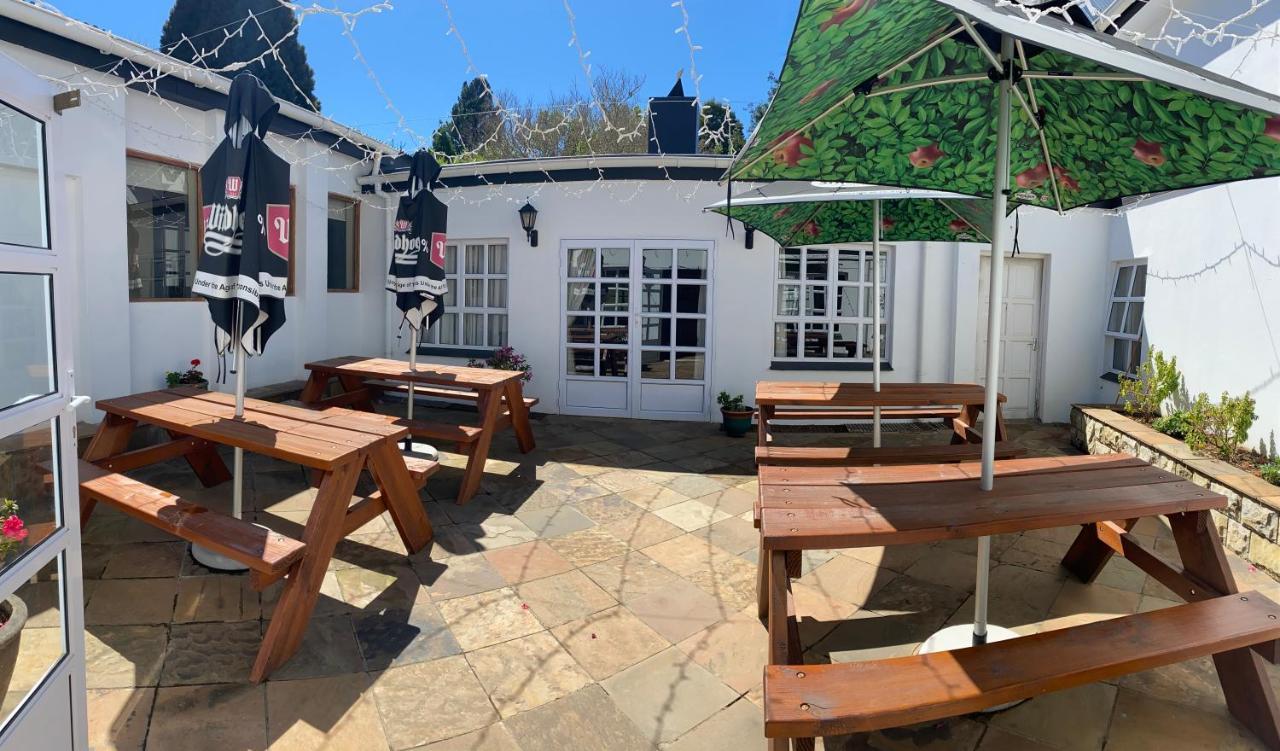 The Historic Hogsback Inn Exteriör bild